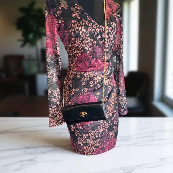 Coach Leather Turnlock Chain Clutch Horse & Carriage Embossed Hardware NEW - Picture 4 of 16